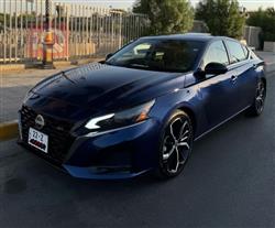 نيسان ألتيما